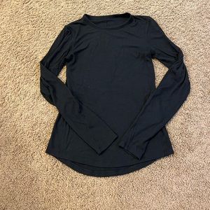 Black lululemon ribbed long sleeve!